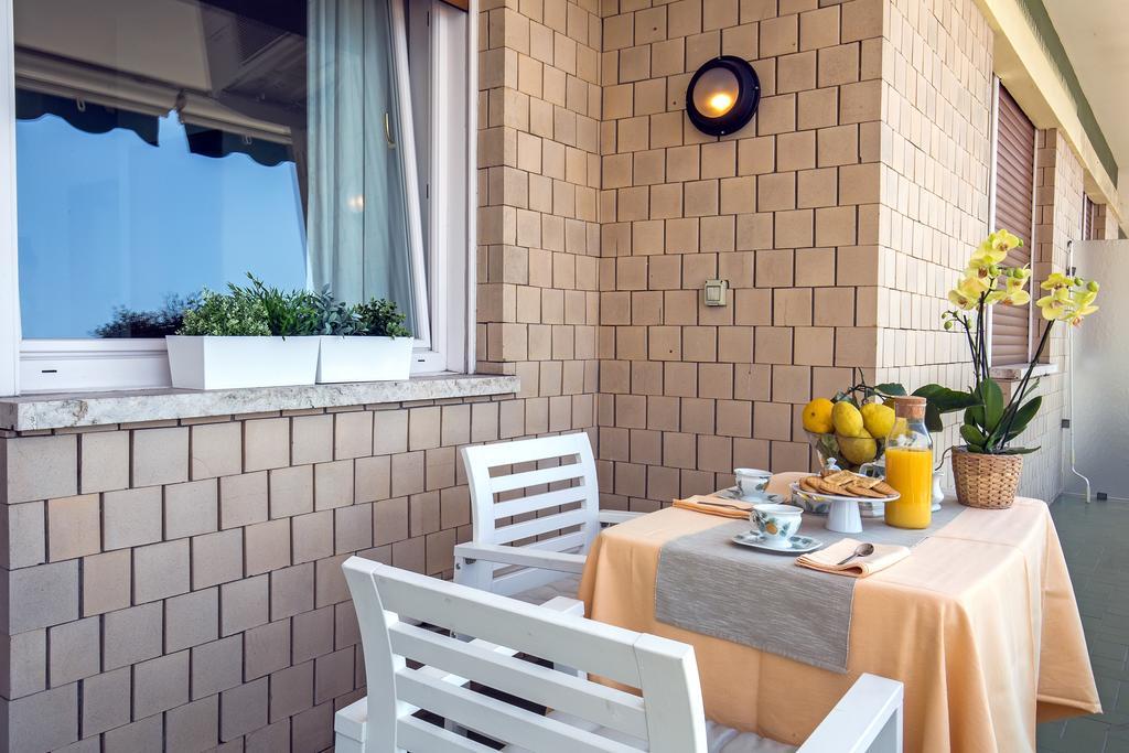 Angelina Apartments Amalfi Coast Maiori Exteriör bild