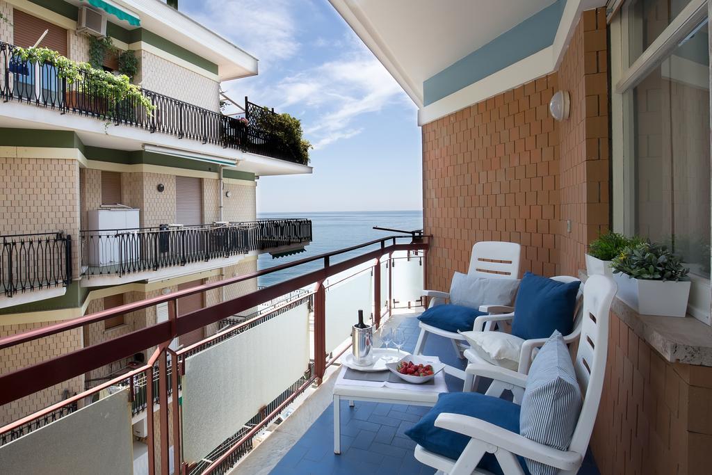 Angelina Apartments Amalfi Coast Maiori Exteriör bild